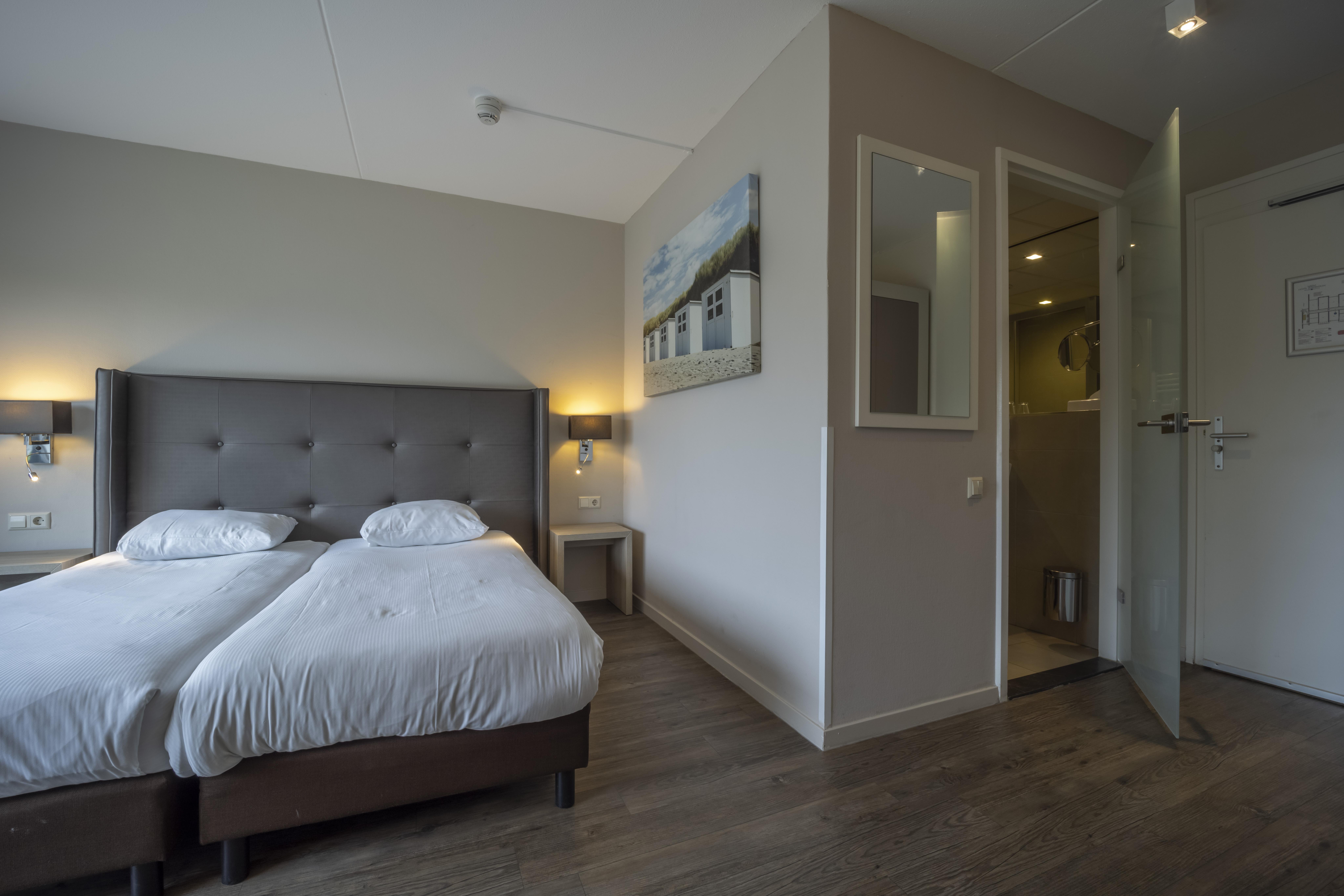 Fletcher Zuiderduin Beachhotel Westkapelle Exterior foto