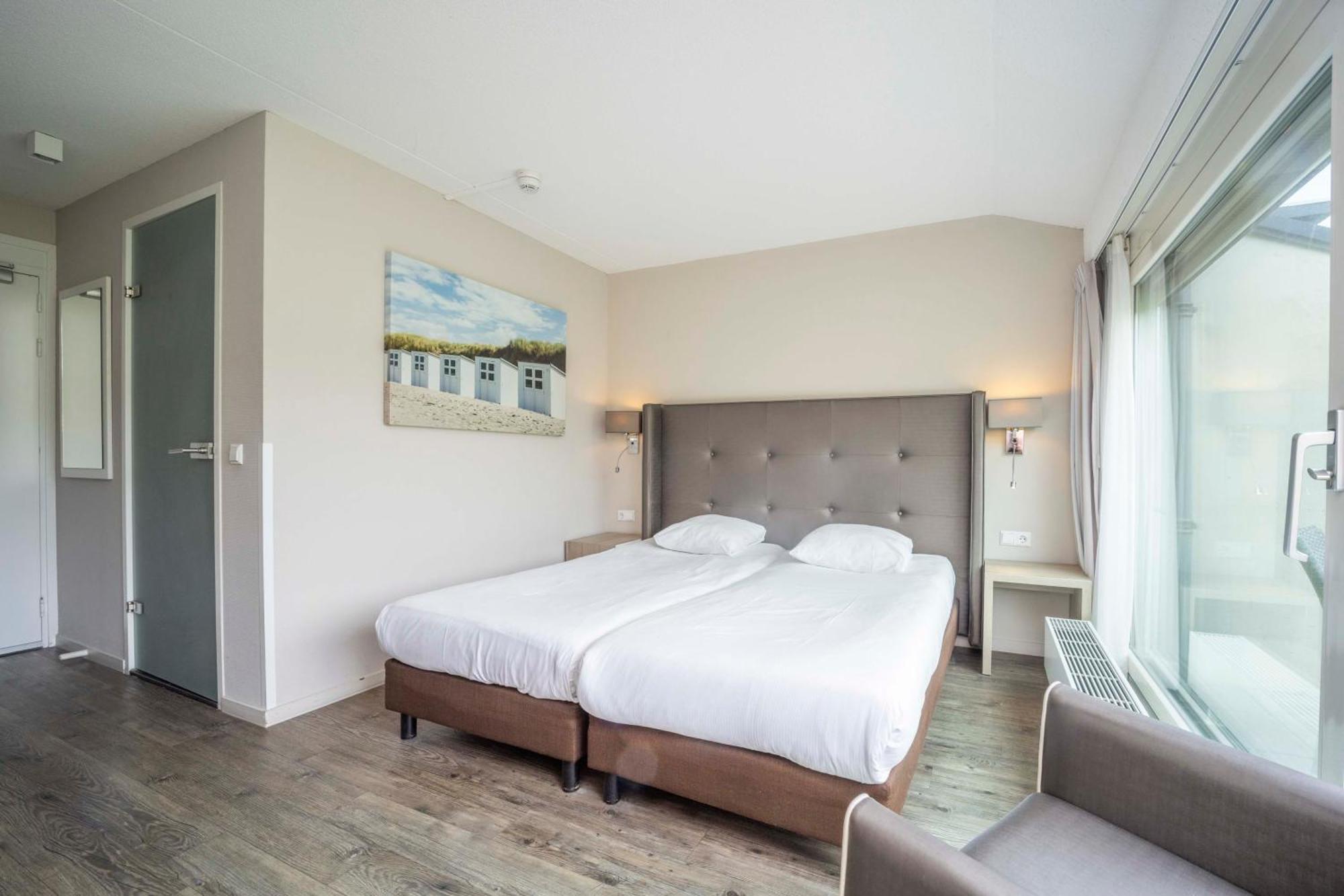 Fletcher Zuiderduin Beachhotel Westkapelle Exterior foto